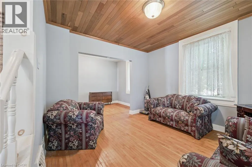 88 ARTHUR Street S