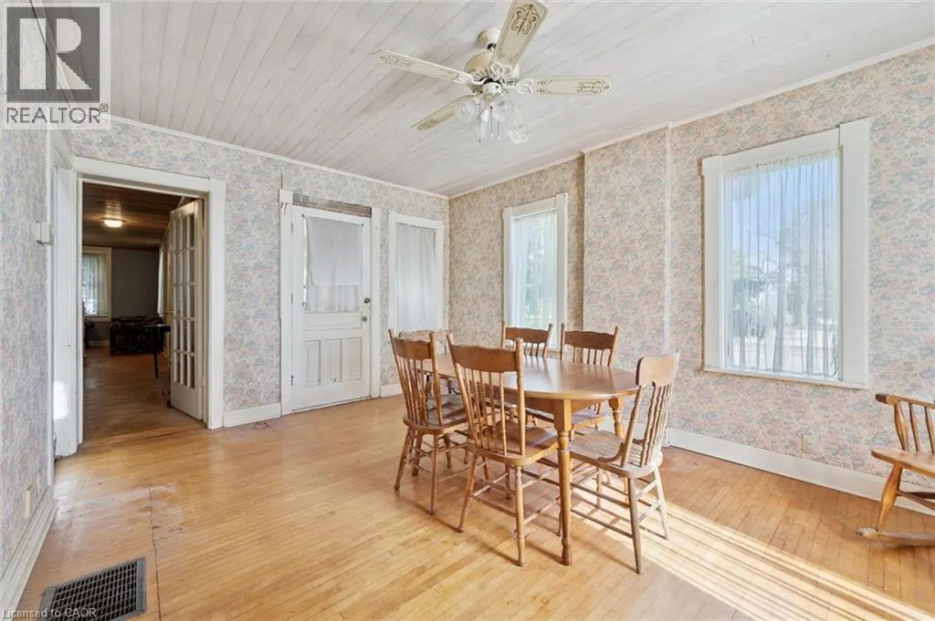 88 ARTHUR Street S