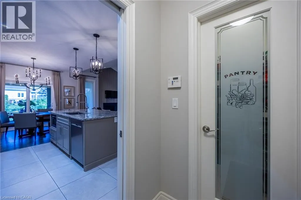 135 NEW LAKESHORE Road