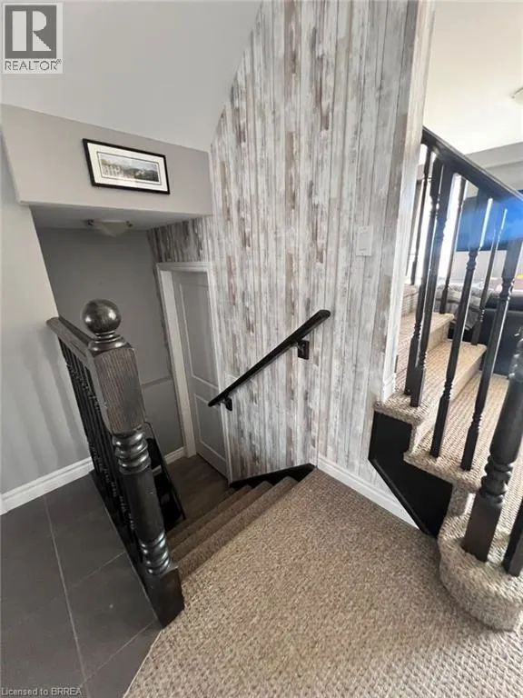 21 VIC CHAMBERS Place