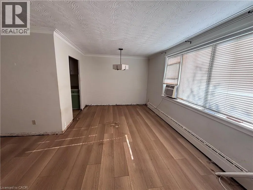 2054 COURTLAND Drive Unit# 404 #404