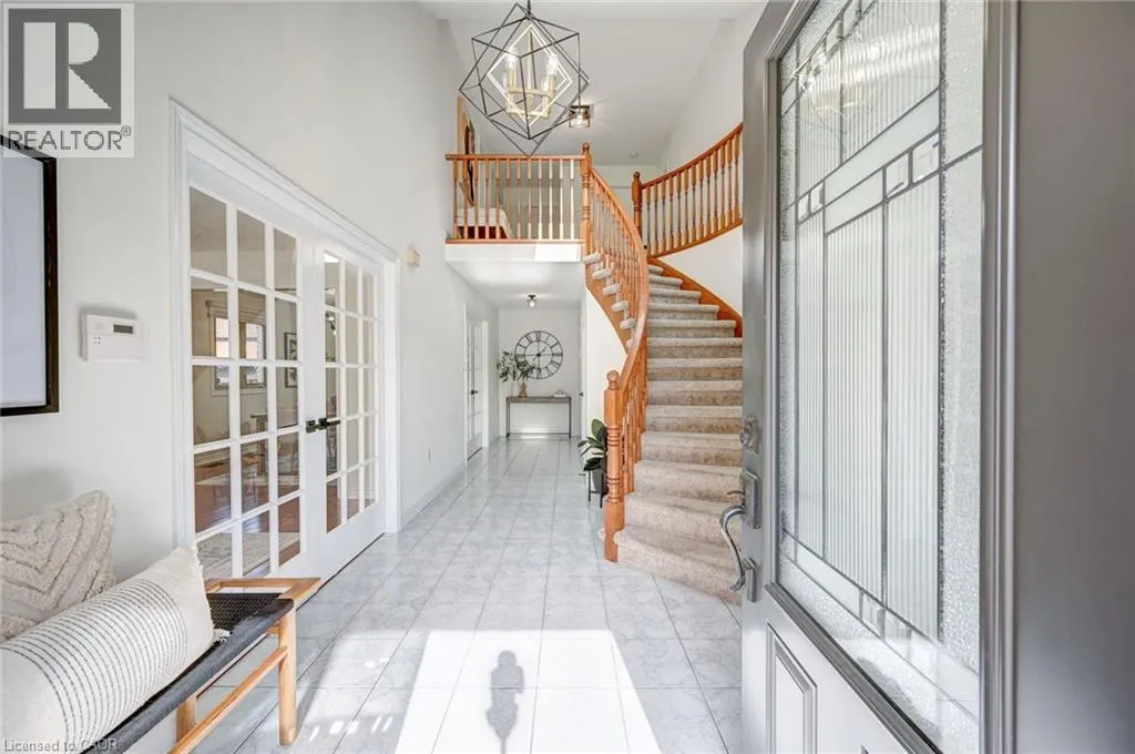 29 NAPOLEON Drive