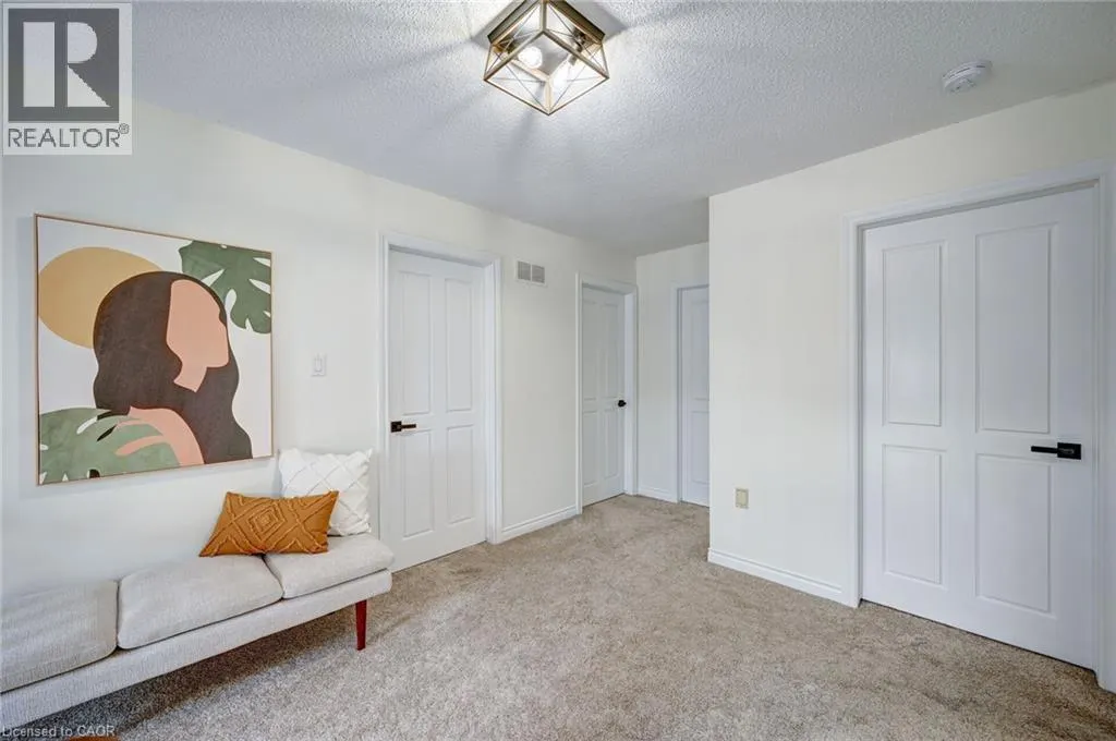 29 NAPOLEON Drive