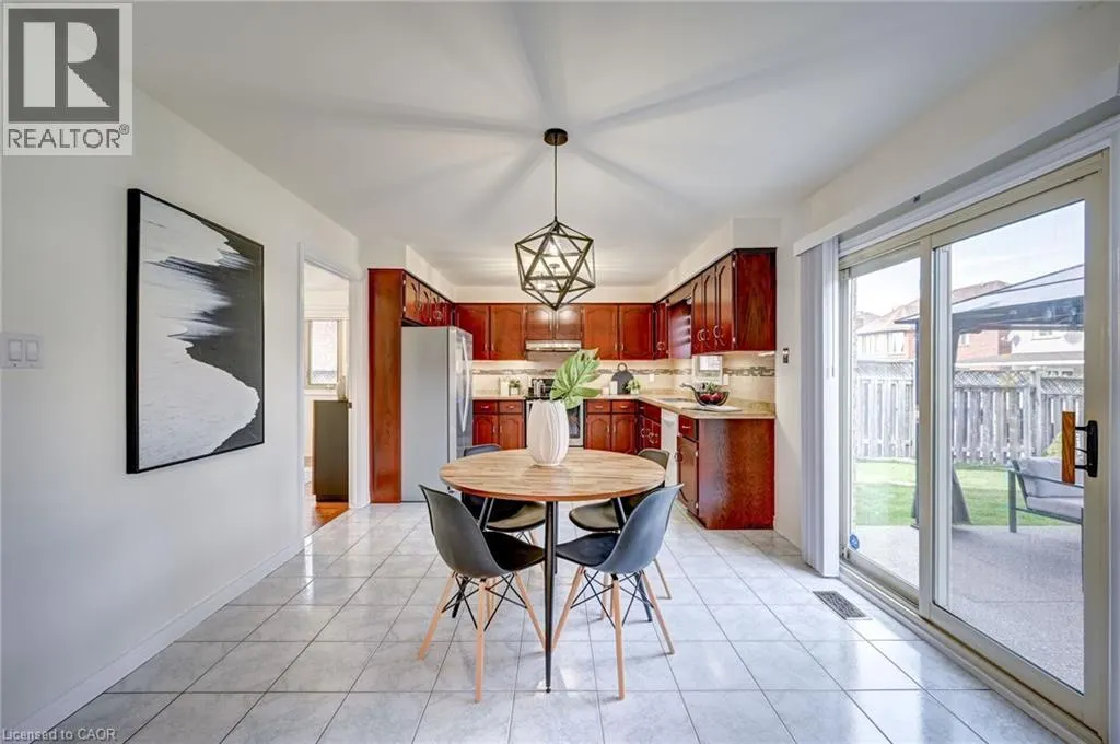 29 NAPOLEON Drive