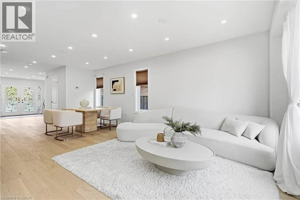 115 BOCELLI Crescent