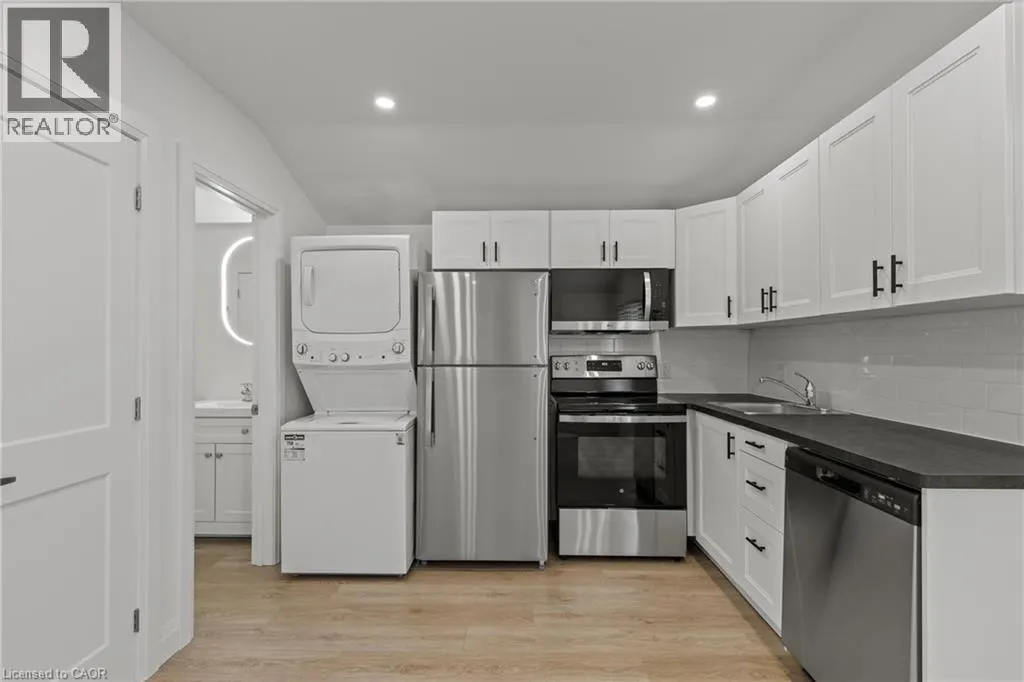 362 GATFIELD Avenue Unit# 2 #2