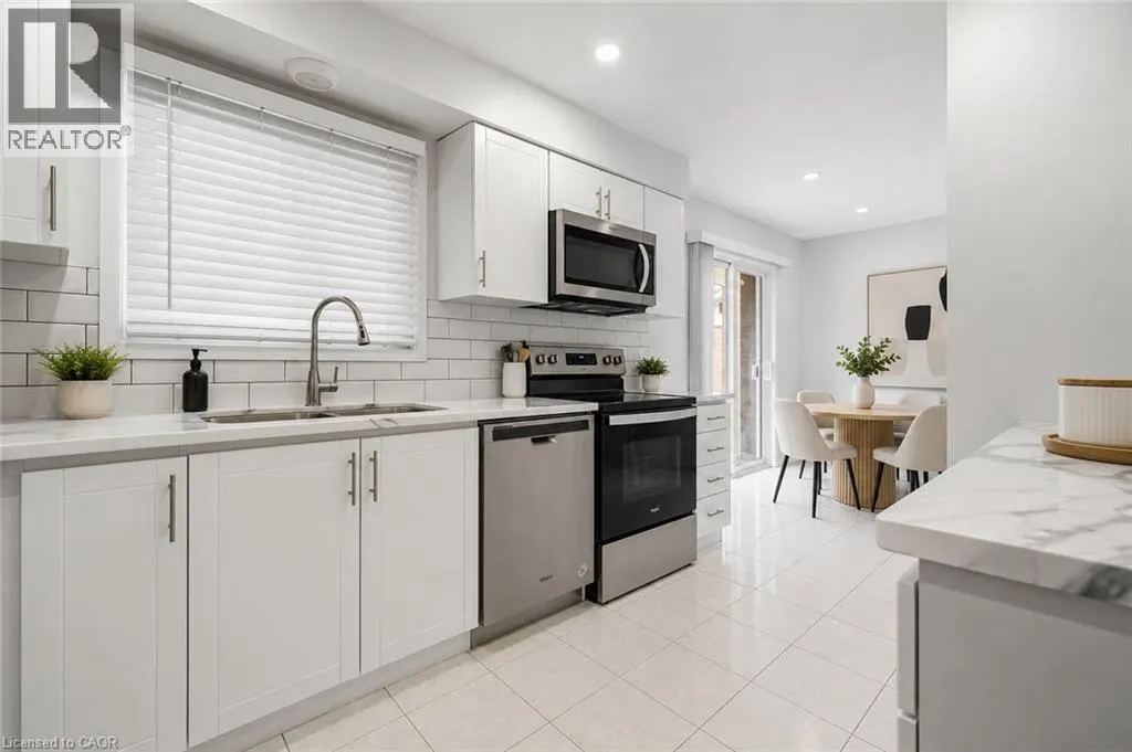 6562 GLENGATE Street Unit# Upper #Upper