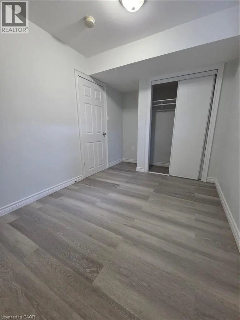 264 HOLBEACH Court Unit# LOWER #LOWER