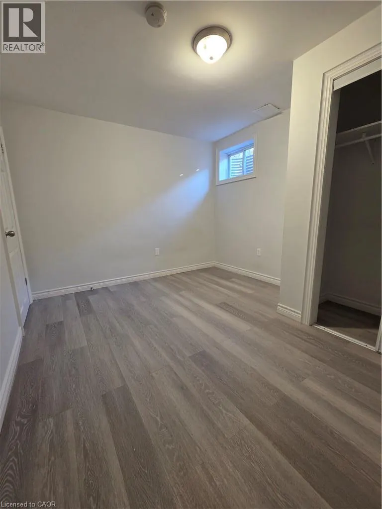 264 HOLBEACH Court Unit# LOWER #LOWER