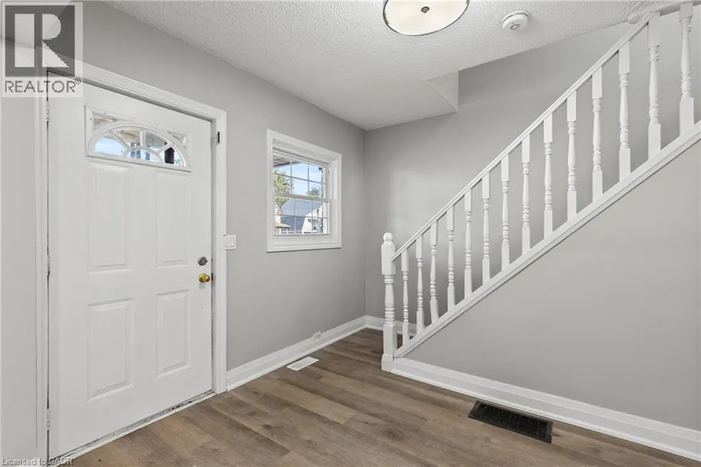 15 MCCORMICK Street Unit# Upper #Upper
