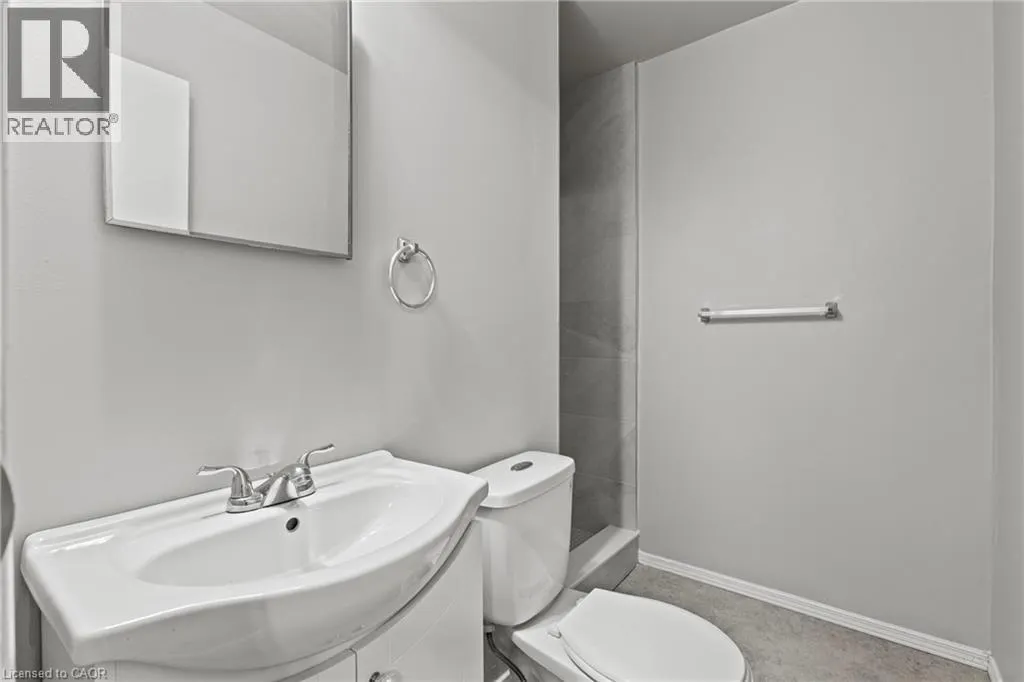 15 MCCORMICK Street Unit# Upper #Upper