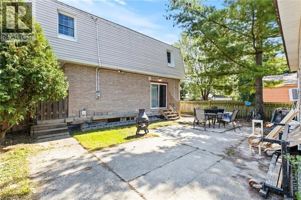 15 MCCORMICK Street Unit# Upper #Upper