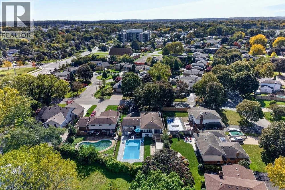 3 REGATTA Drive