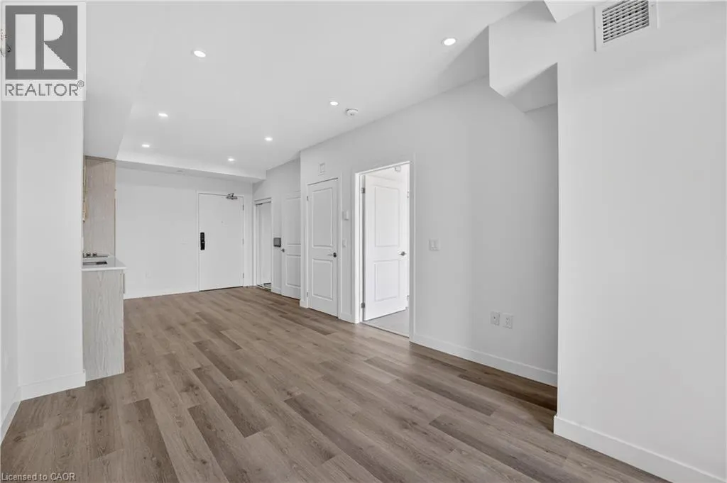 461 GREEN Road Unit# 321 #321