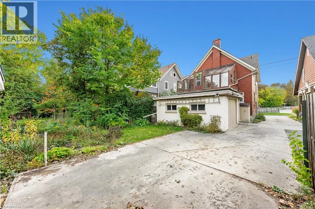 63 MT HOPE Street