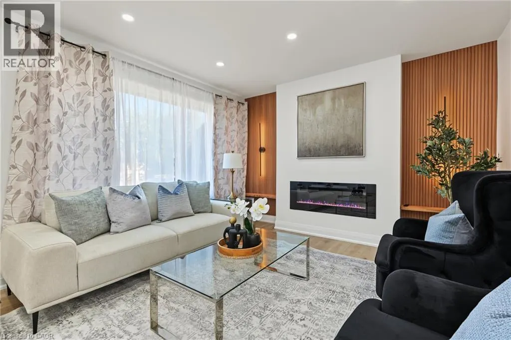 98 WISE Crescent