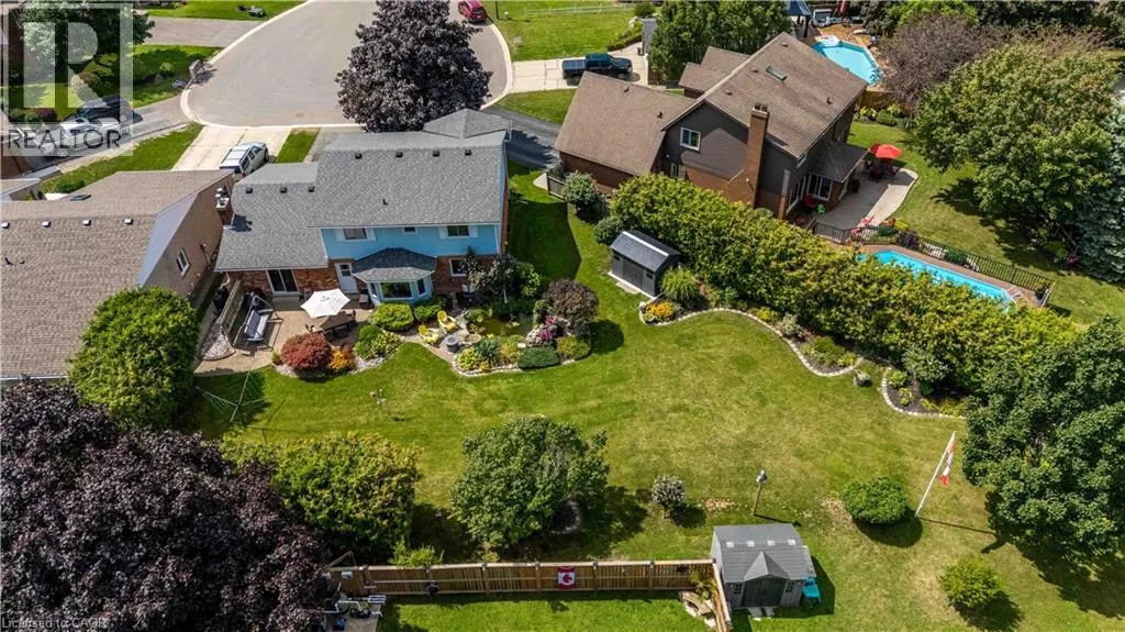 15 CLARE INNIS Court