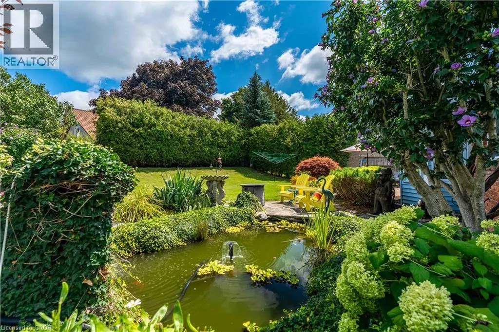 15 CLARE INNIS Court
