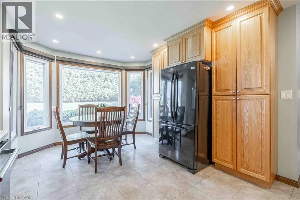 15 CLARE INNIS Court