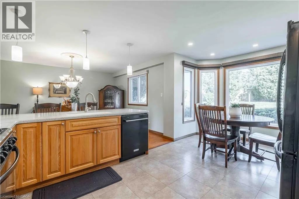 15 CLARE INNIS Court