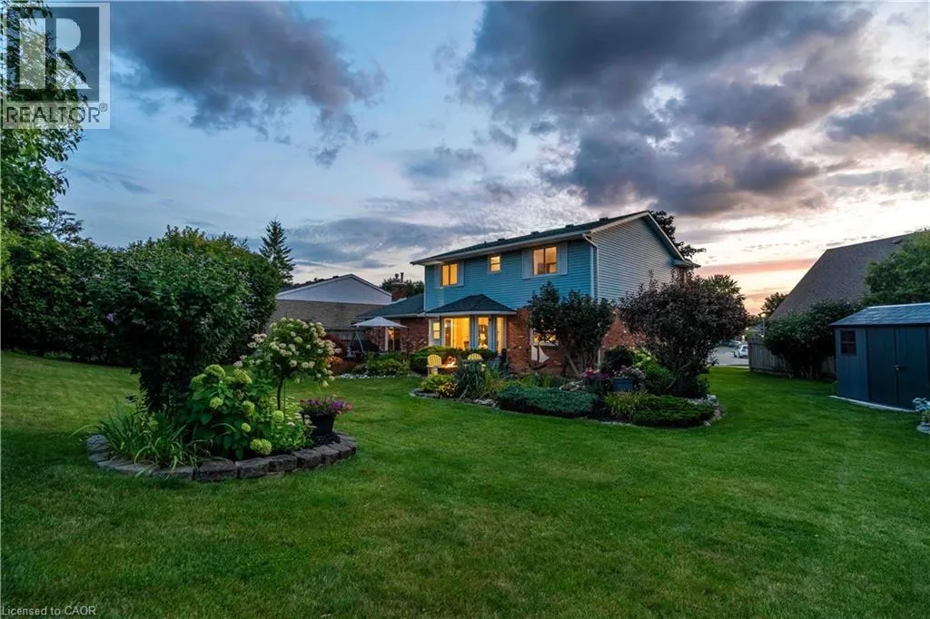 15 CLARE INNIS Court