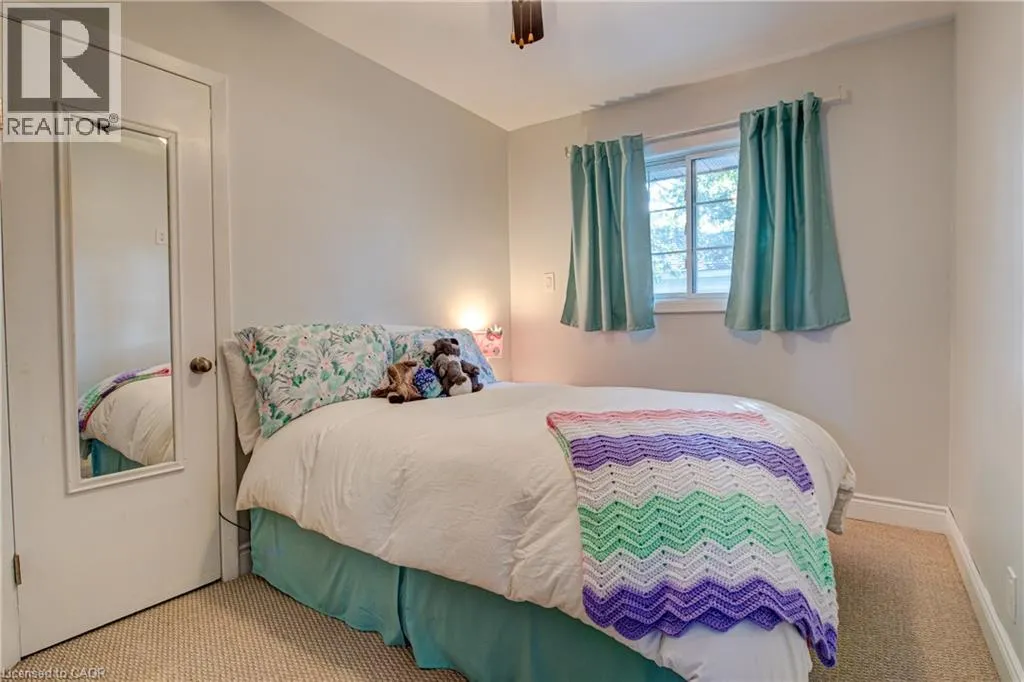 3 OAKWOOD Avenue