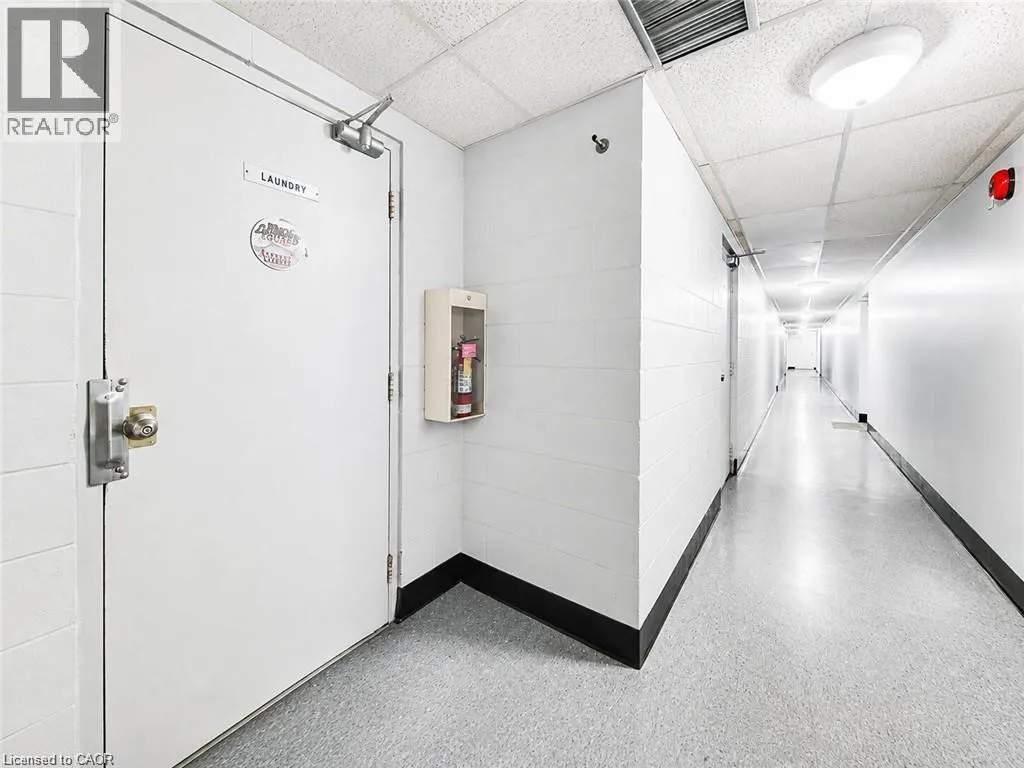 4 AVALON Place Unit# 303 #303