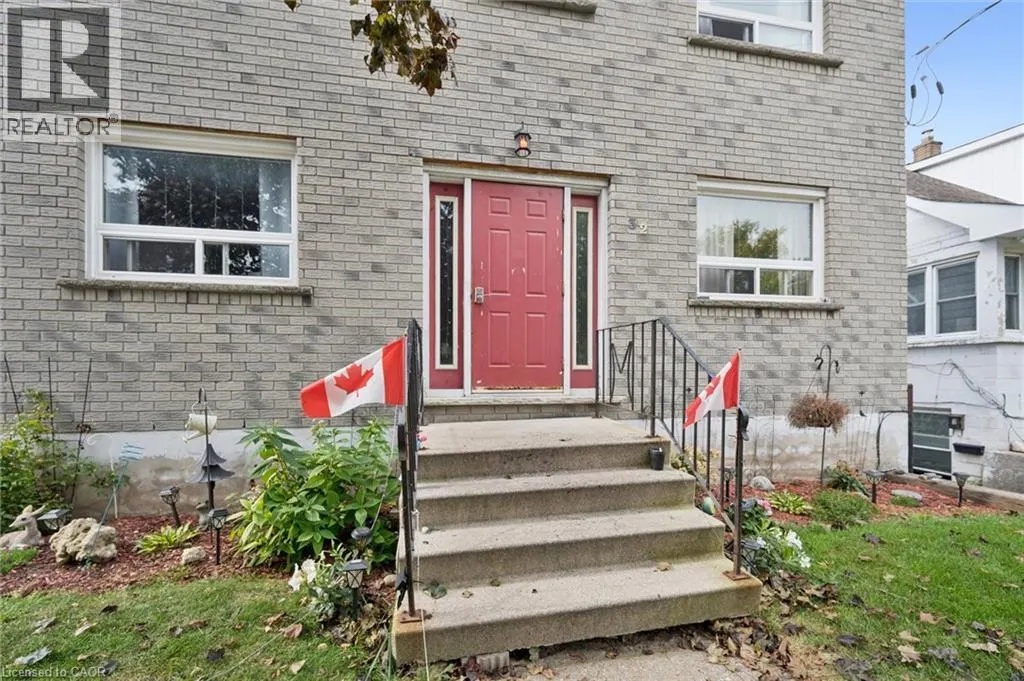 32 JAFFRAY Street