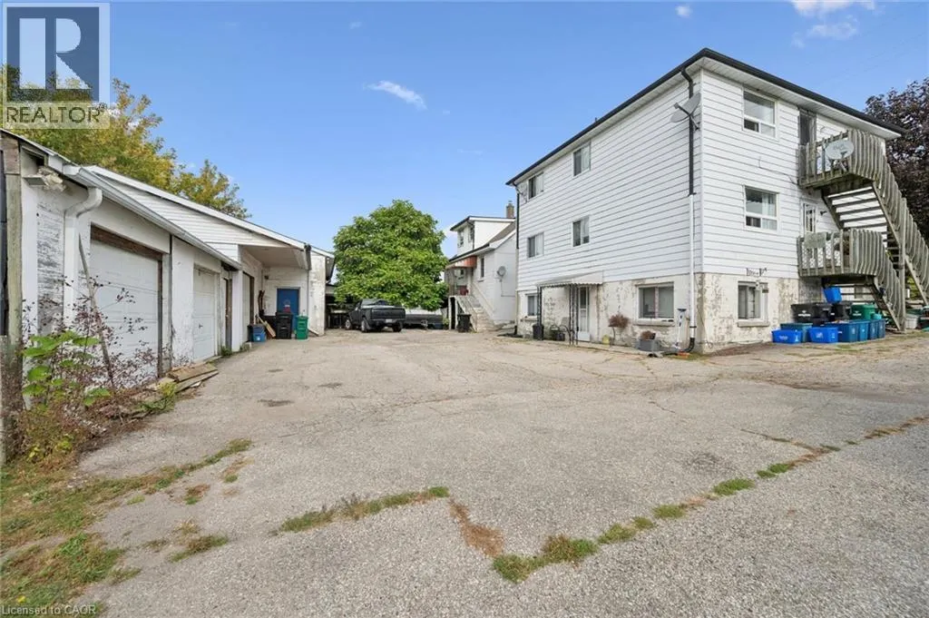 32 JAFFRAY Street