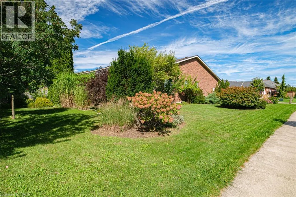 2 MILLCROFT Drive