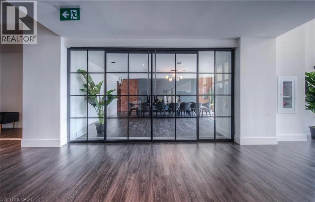 5 WELLINGTON Street S Unit# 402 #402