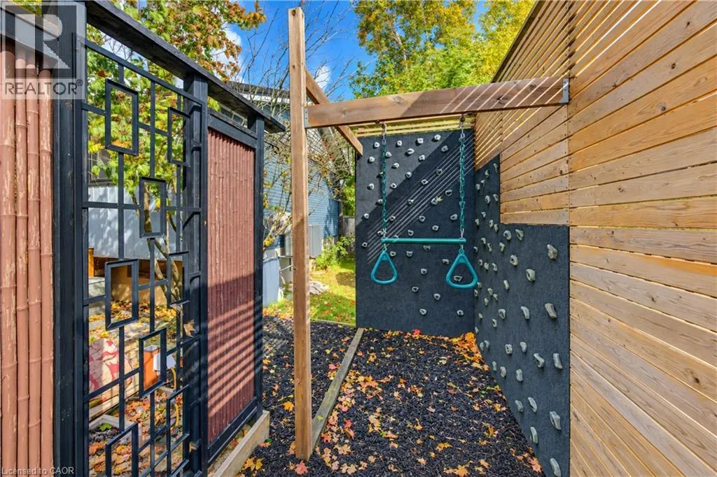299 CREIGHTON Court