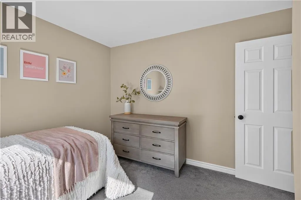 7 FERN Avenue