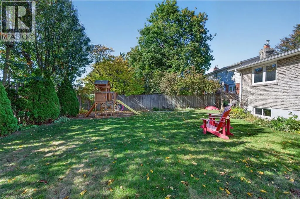 7 FERN Avenue