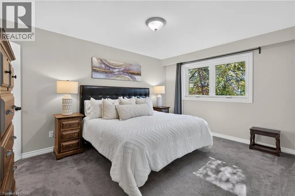 7 FERN Avenue