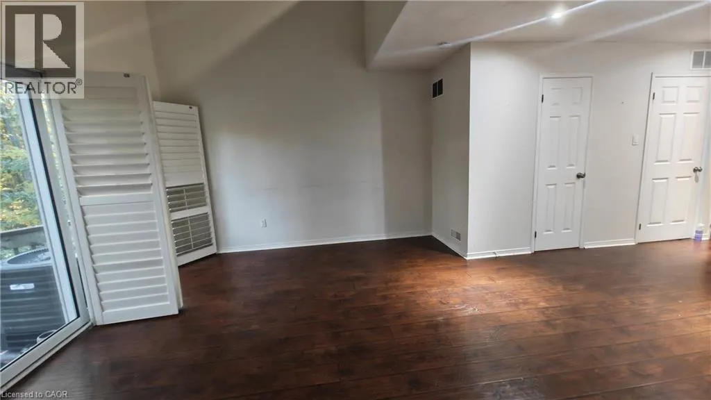 2110 CLEAVER Avenue Unit# 215 #215
