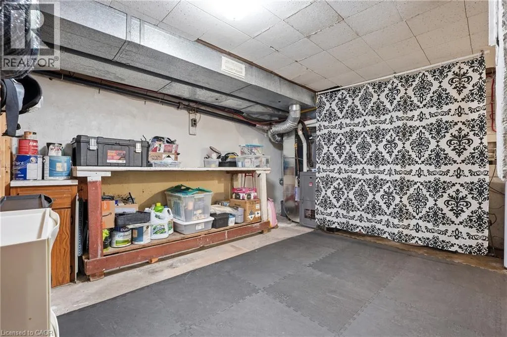 106 CEDAR Street S