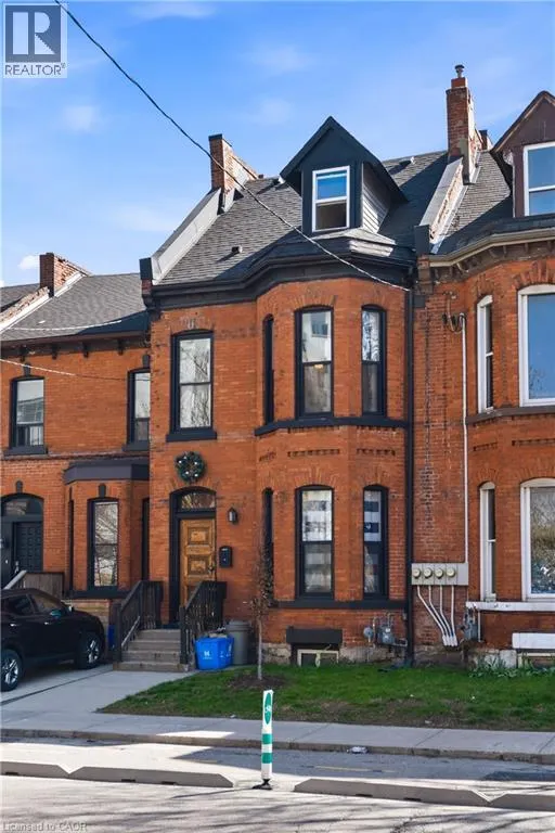 158 HUNTER Street E