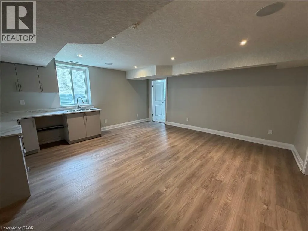 502 SUNDEW Drive Unit# BASEMENT #BASEMENT