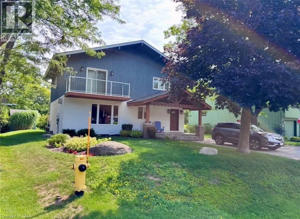 136 CARMICHAEL Crescent