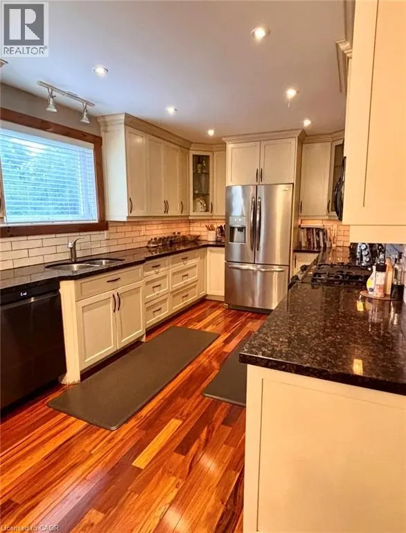 136 CARMICHAEL Crescent