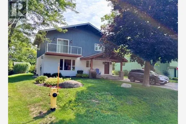 136 CARMICHAEL Crescent