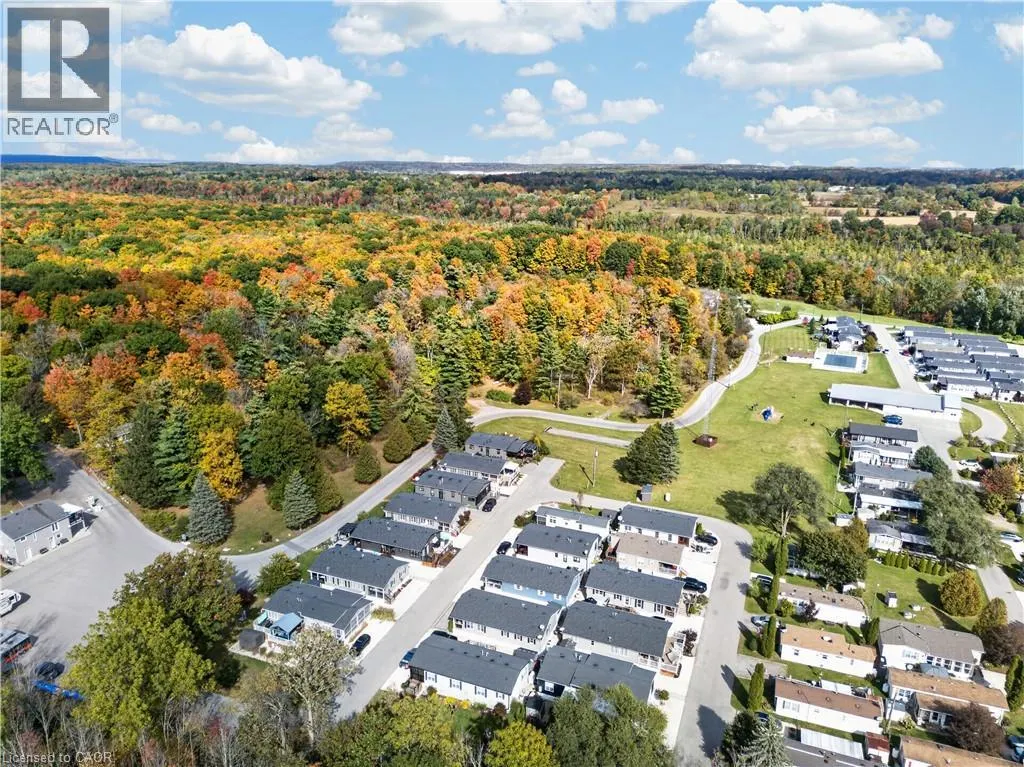 4449 MILBUROUGH  Unit# 5 Oak Street