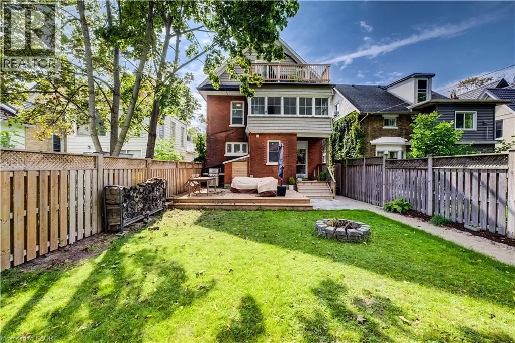 22 MAYNARD Avenue