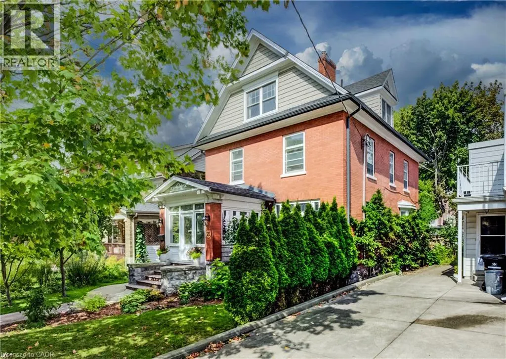 22 MAYNARD Avenue
