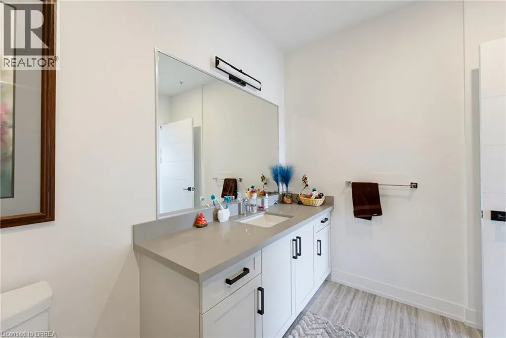 300B FOURTH Avenue Unit# 208 #208
