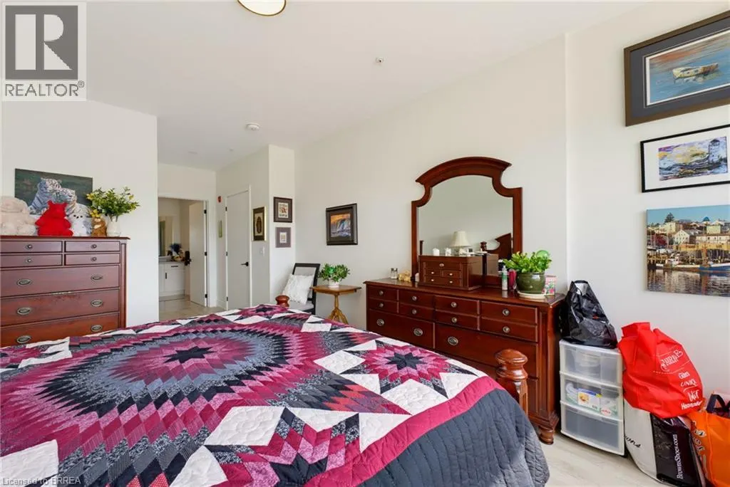 300B FOURTH Avenue Unit# 208 #208