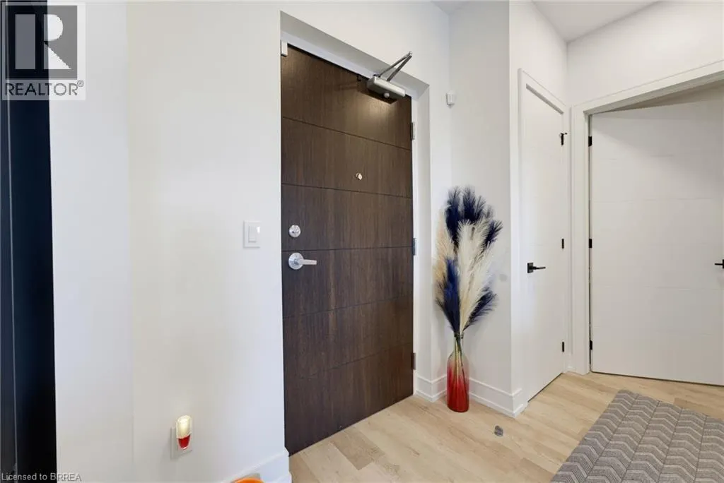 300B FOURTH Avenue Unit# 208 #208
