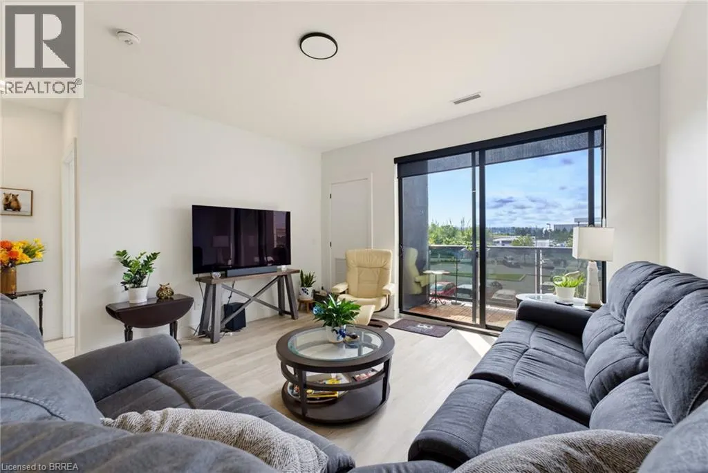 300B FOURTH Avenue Unit# 208 #208