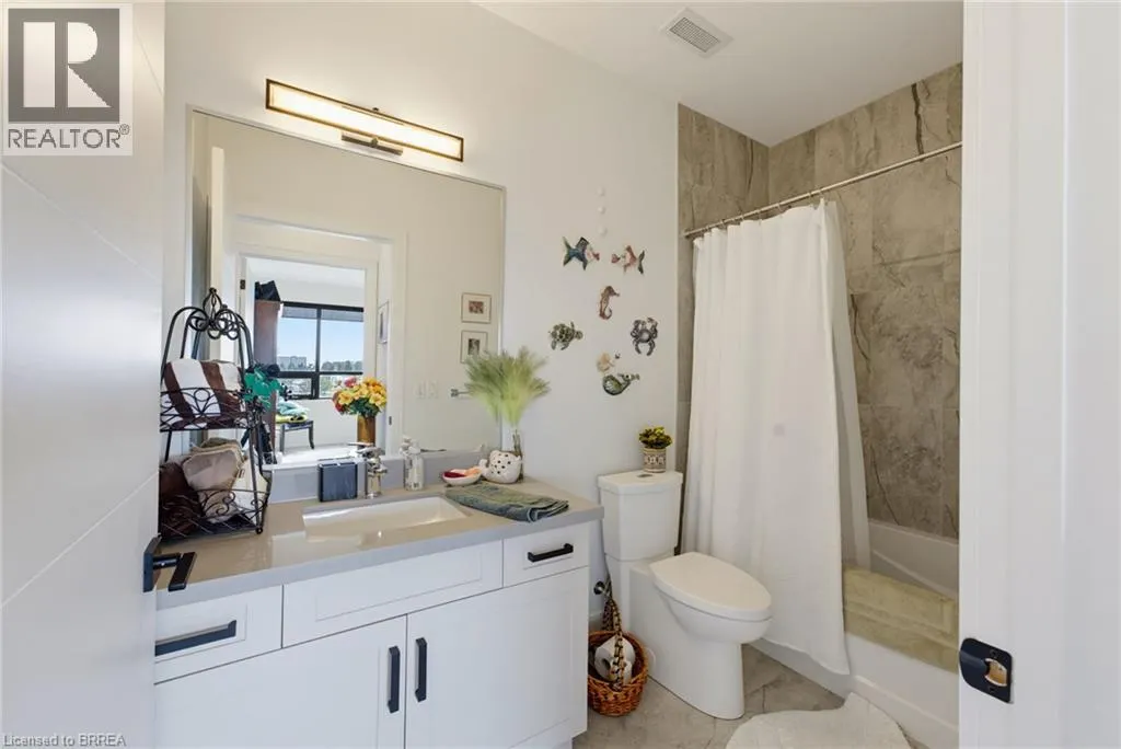 300B FOURTH Avenue Unit# 208 #208